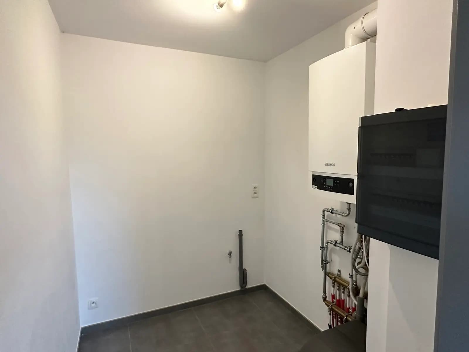 Appartement te huur in ELLIGNIES SAINT ANNE - € 850 — 4