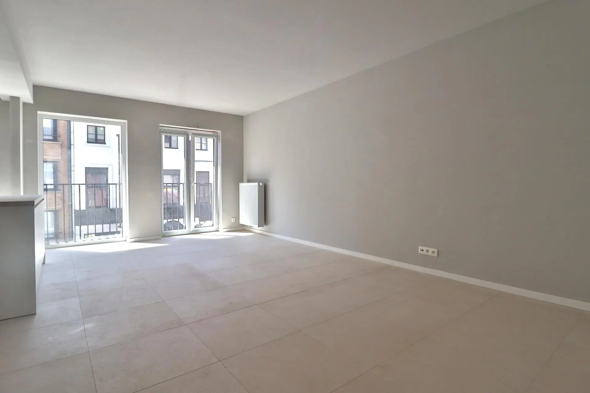 Volledig gerenoveerd appartement met twee slaapkamers — 4
