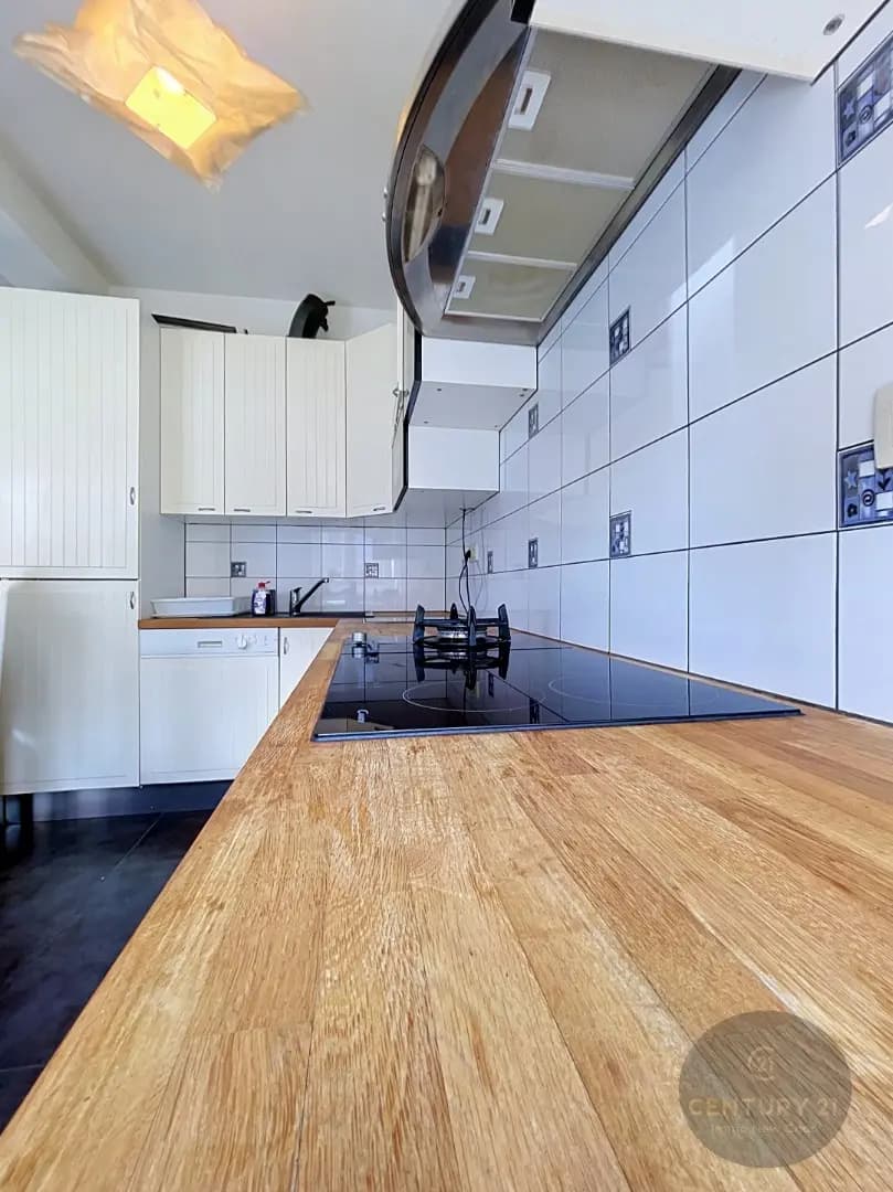 Gemeubeld Appartement. — 4