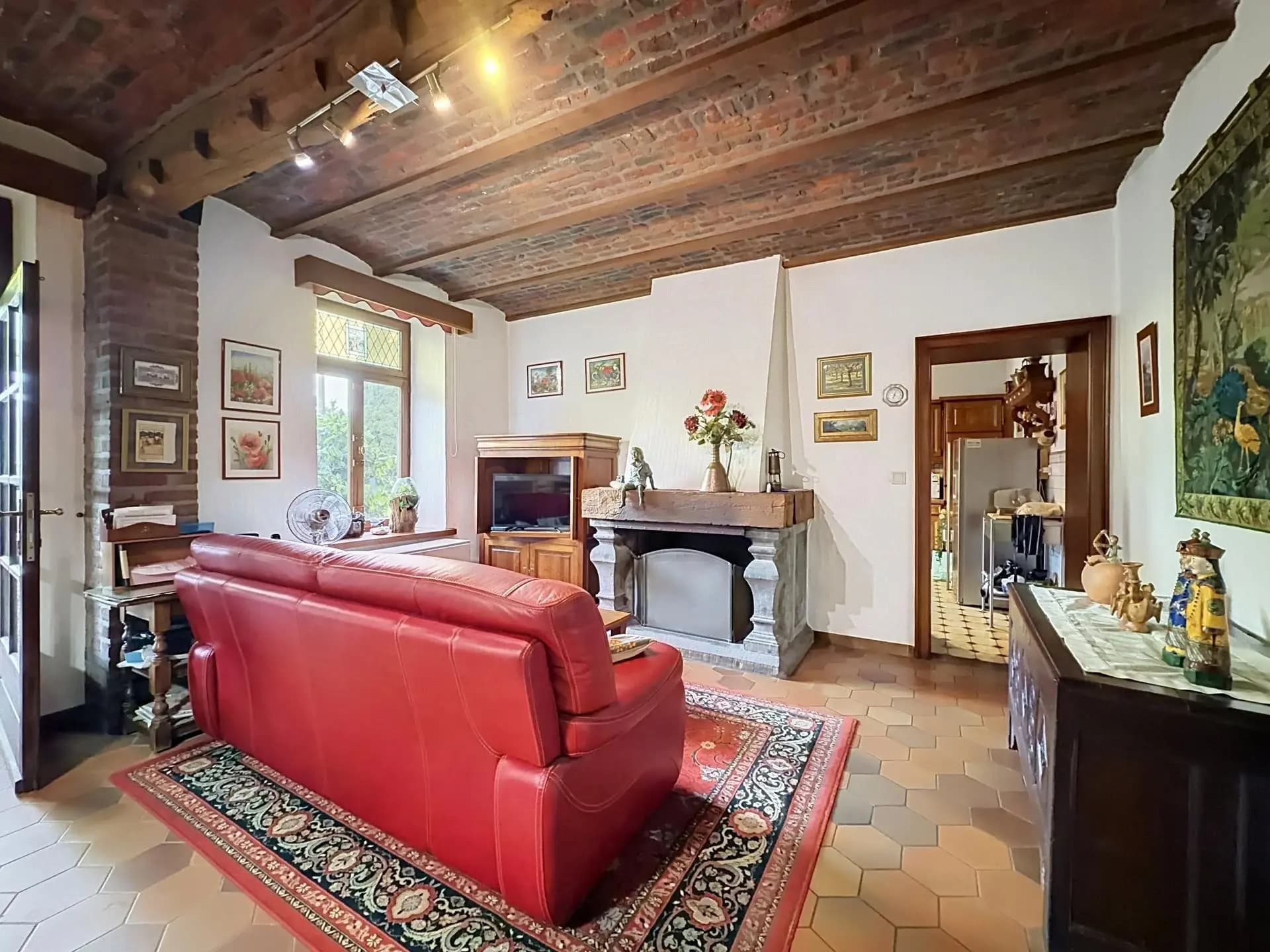 Huis — 4