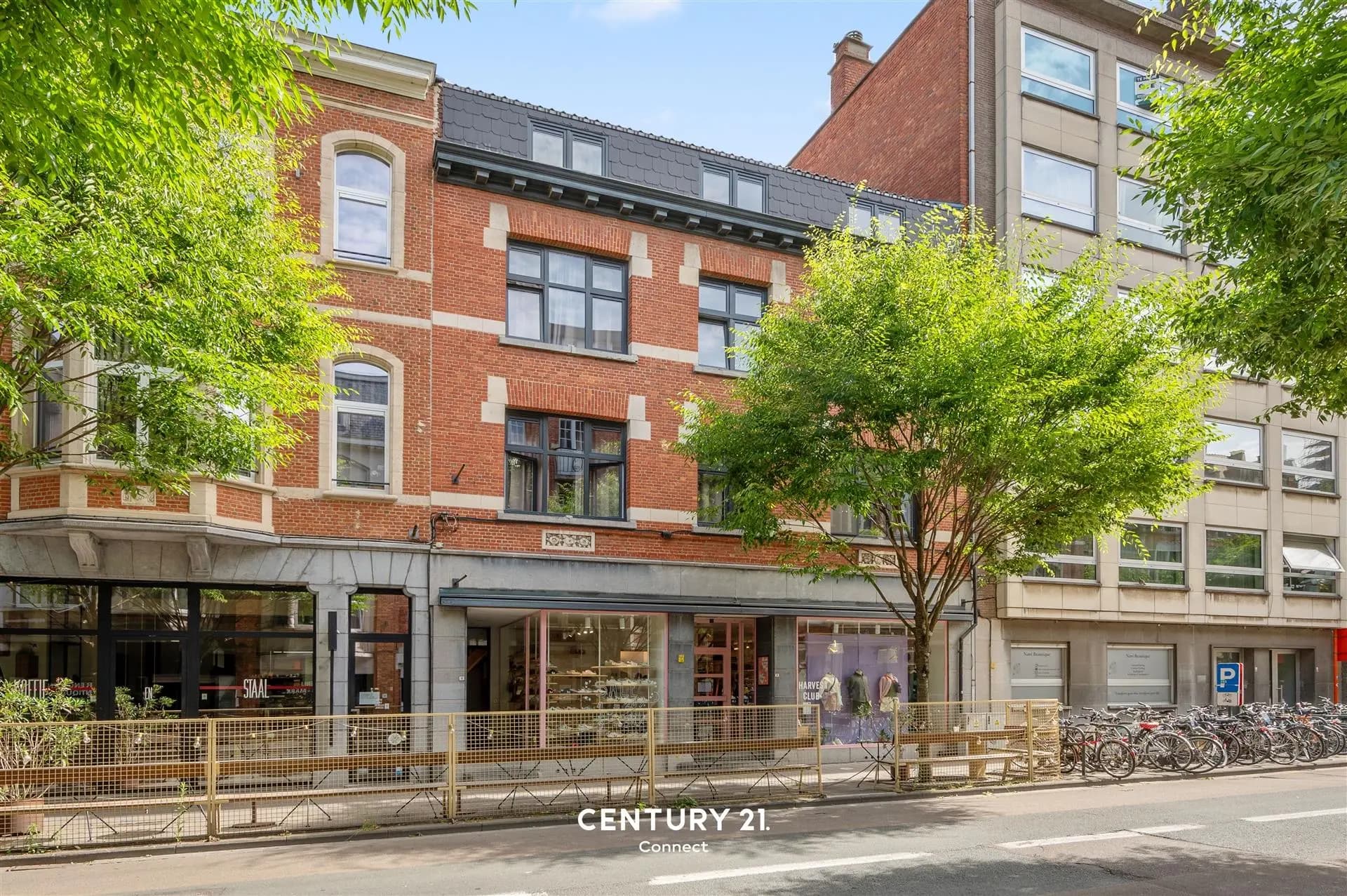 Trendy commercieel gelijkvloers in hartje Leuven