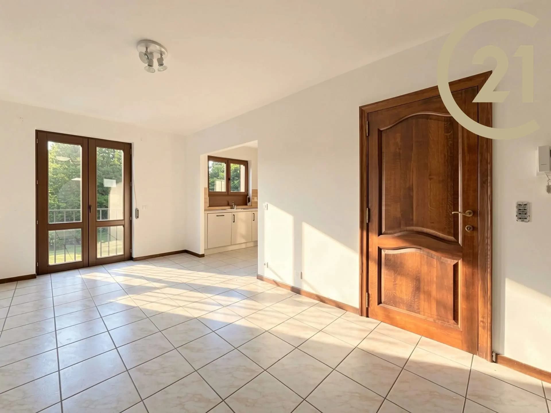appartement — 4