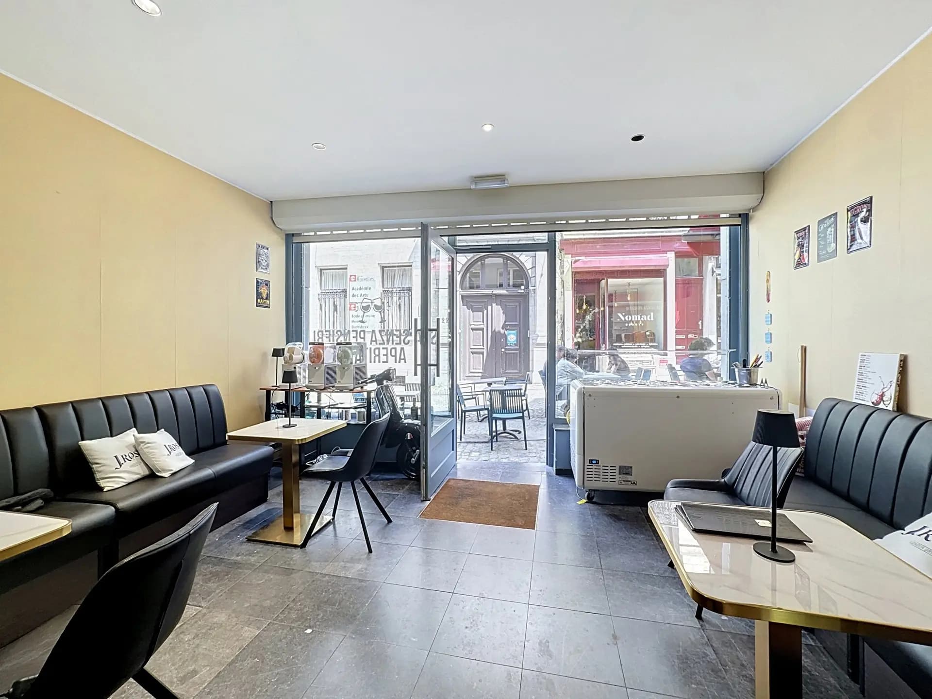 Commercieel pand te huur in Bruxelles - € 2.200 — 3