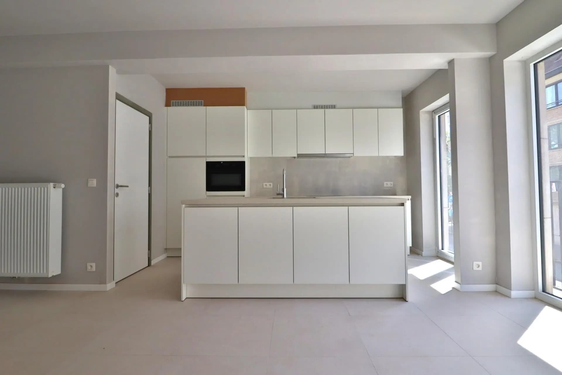 ruim en gerenoveerd appartement met twee slaapkamers — 4