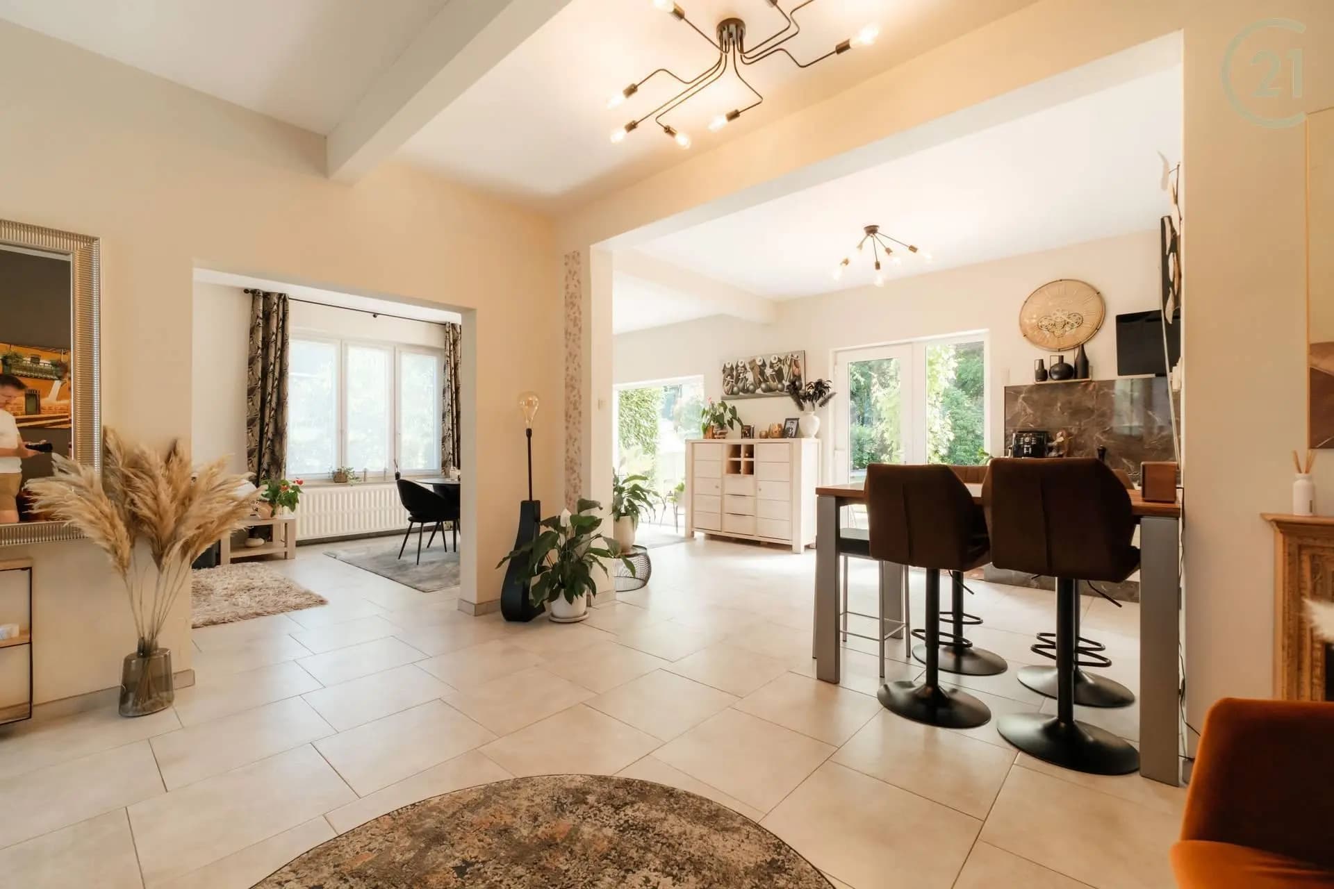 villa — 3