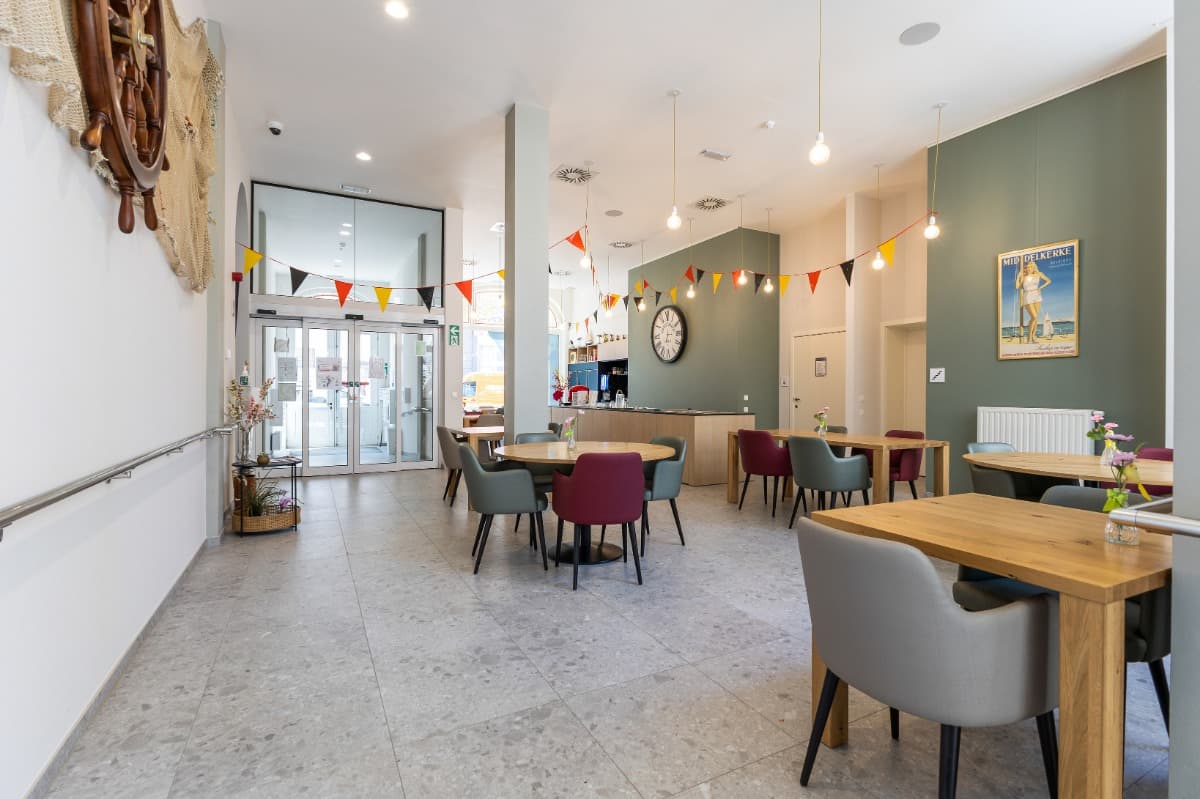 5 verhuurde serviceflats in Coost Oostende te koop
