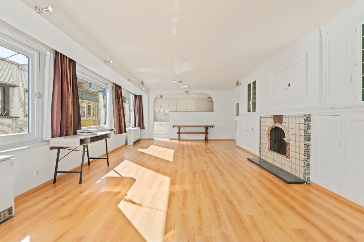 Hoekappartement te koop in het centrum van Oostende