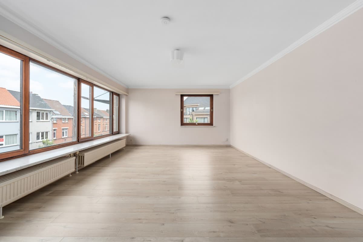 Instapklaar 3 slaapkamer appartement met staanplaats in Gent