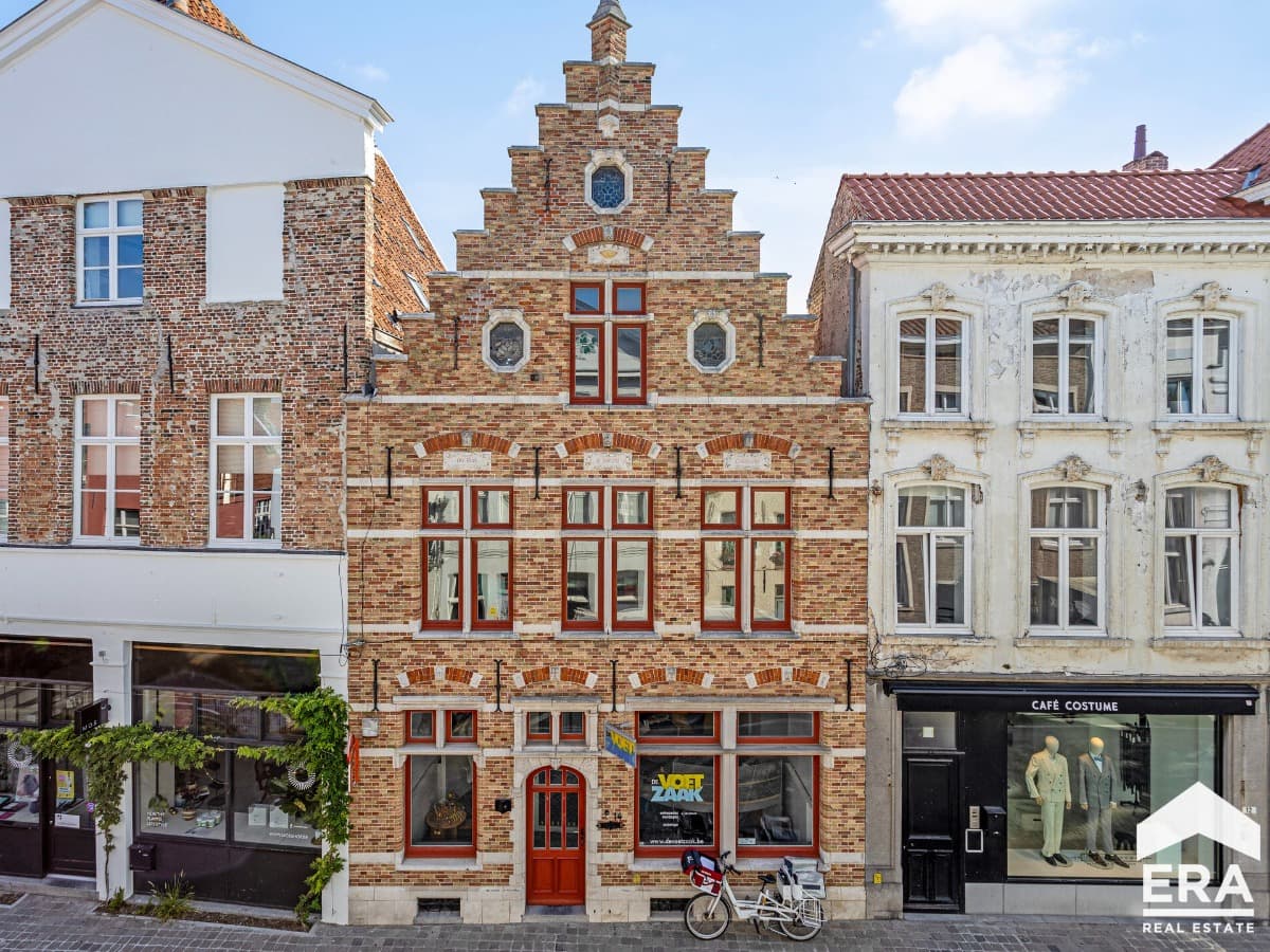 Karaktervol handelspand in hartje Brugge
