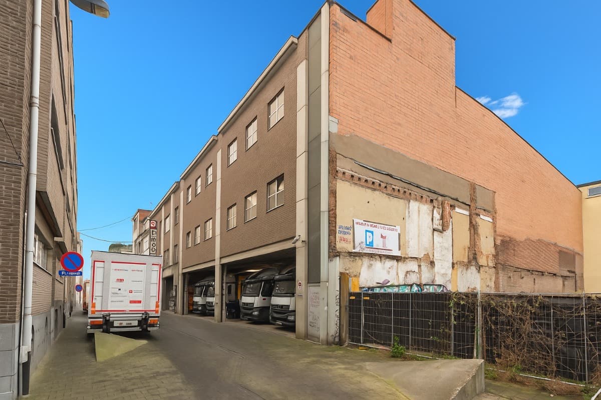 Multifunctioneel pakhuis met investeringspotentieel