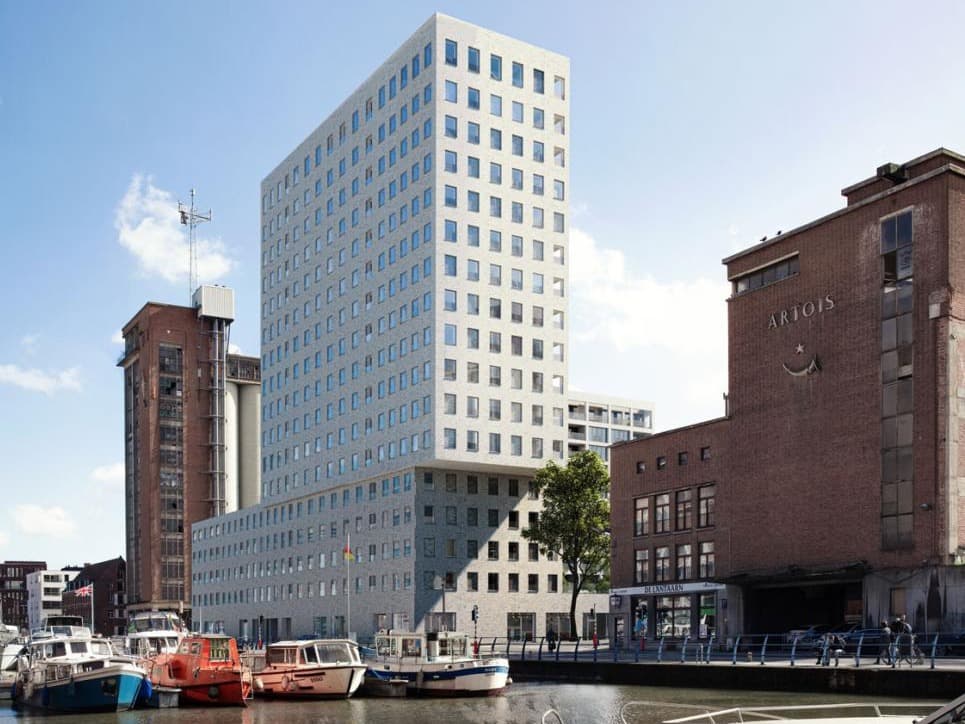 Nieuwbouwappartement met 2 slaapkamers + parking.