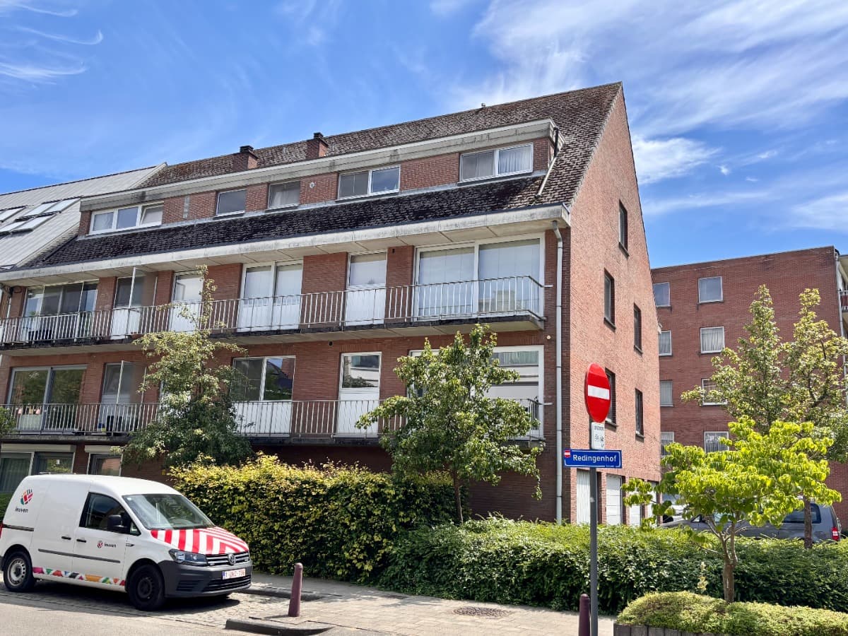 Ruim 1 slaapkamer appartement te huur in Leuven.