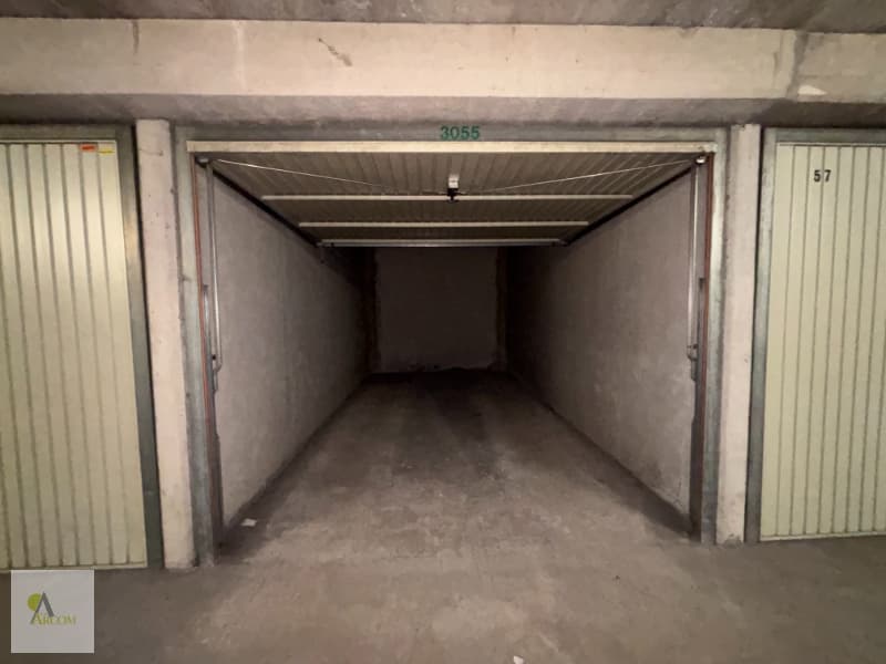 Garage zeedijk nr 3055 — 3