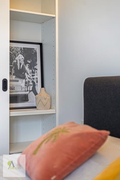 Res. "St. Christophe"  -Penthouse  802 — 9