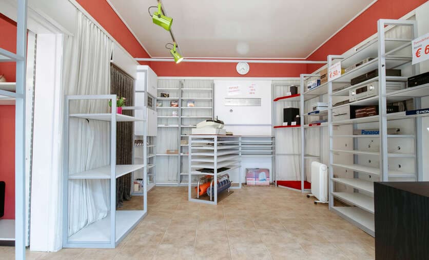 Gebouw voor gemengd gebruik - Te koop — 4
