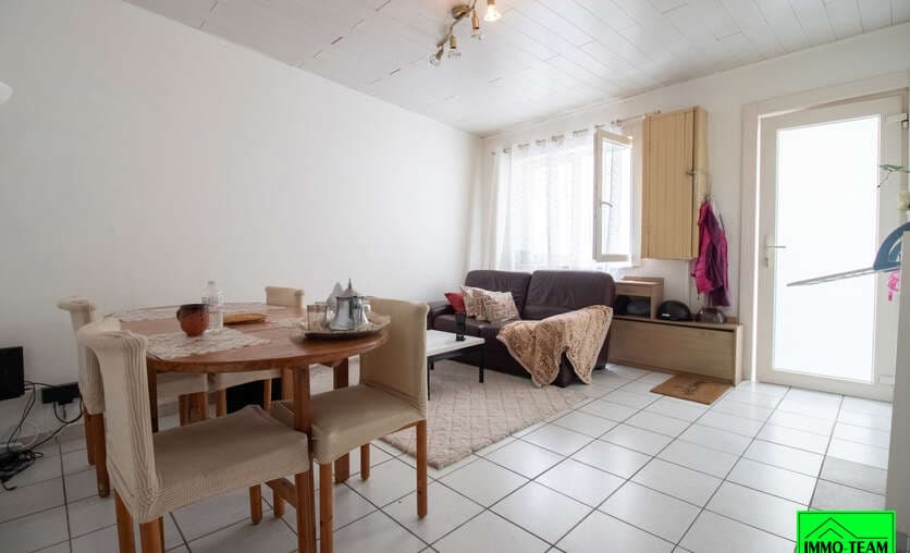 Huis - Te koop — 2