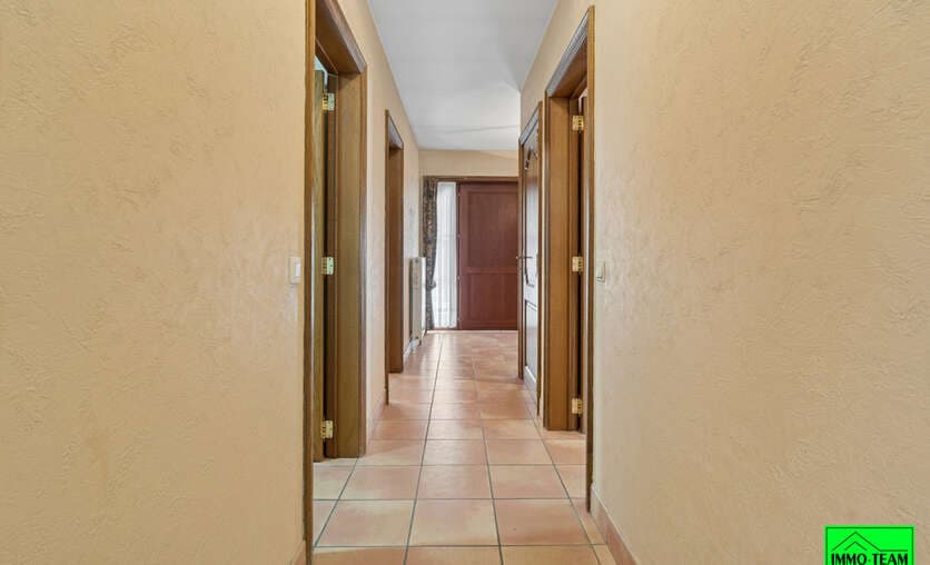 Huis - Te koop — 10