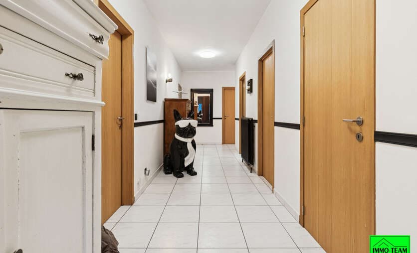 Villa - Te koop — 4