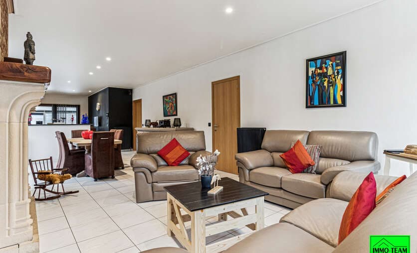Villa - Te koop — 5