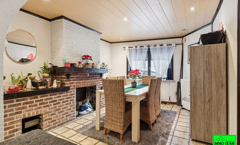 Huis - Te koop — 2