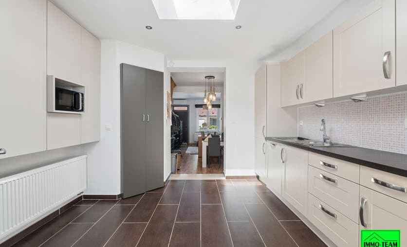 Huis - Te koop — 8