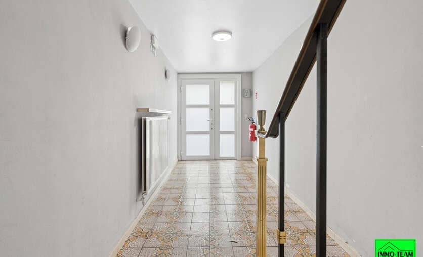 Appartementsgebouw - Te koop — 2