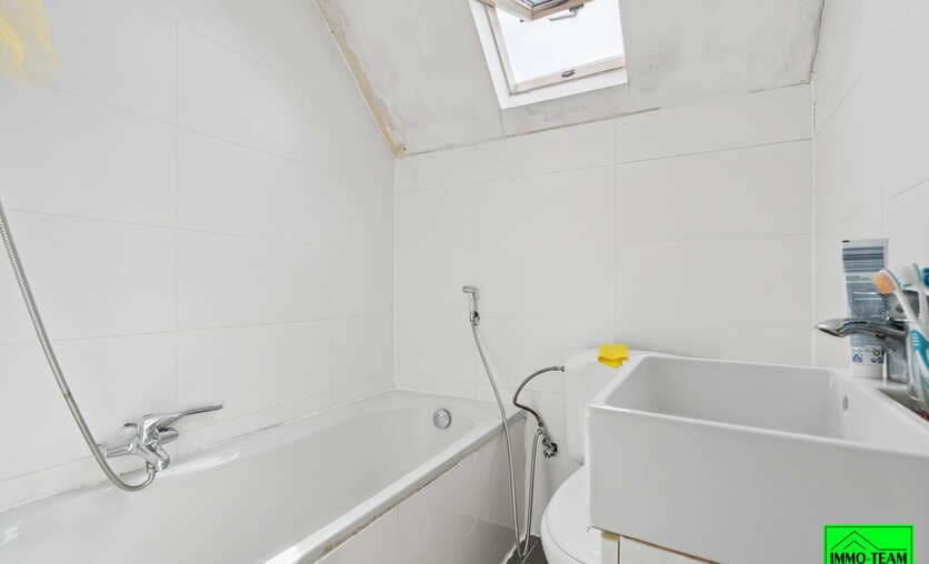 Huis - Te koop — 10