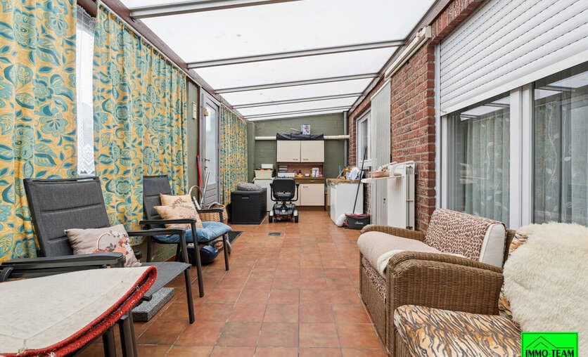 Huis - Te koop — 9