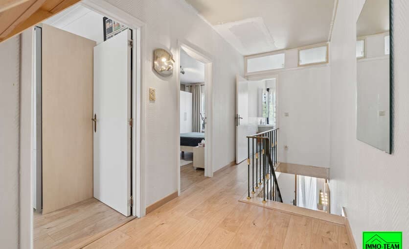 Huis - Te koop — 10