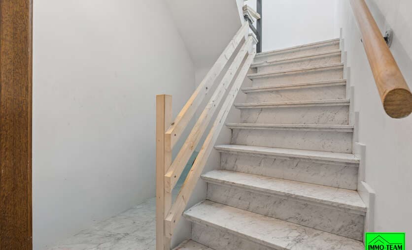 Huis - Te koop — 2