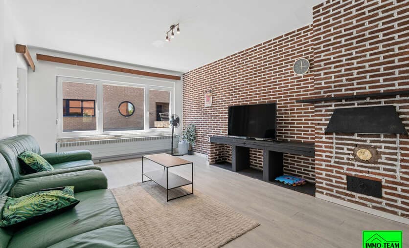 Huis - Te koop — 6