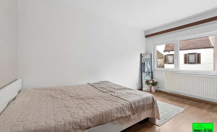Huis - Te koop — 9
