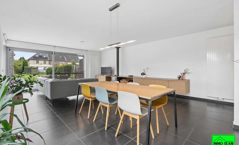 Huis - Te koop — 2