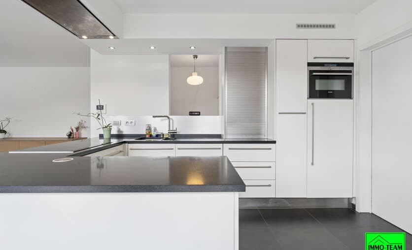 Huis - Te koop — 7