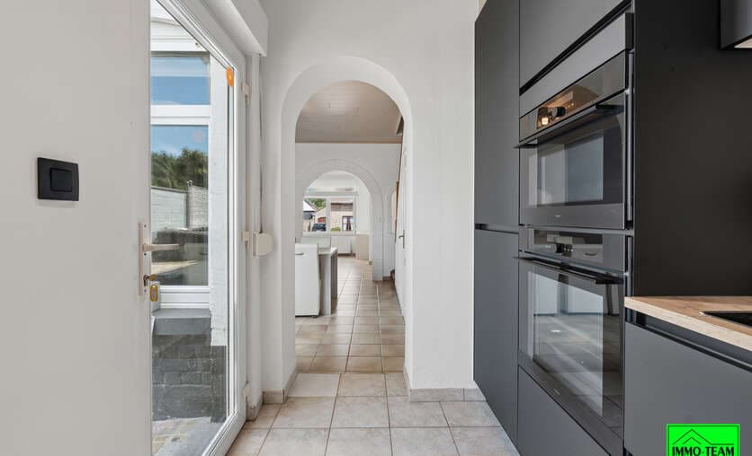 Huis - Te koop — 8