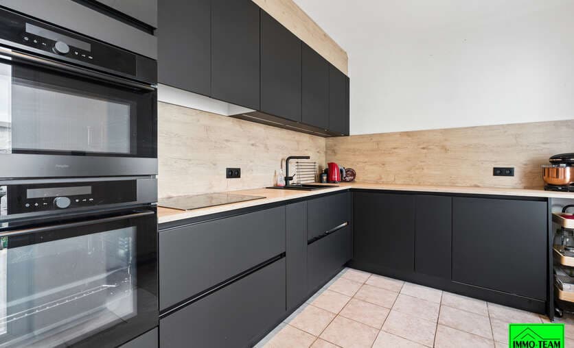 Huis - Te koop — 9