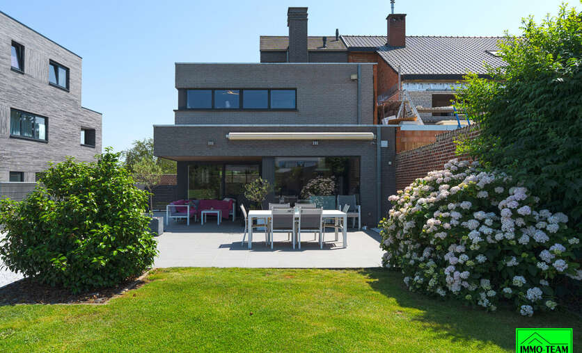 Huis - Te koop — 3