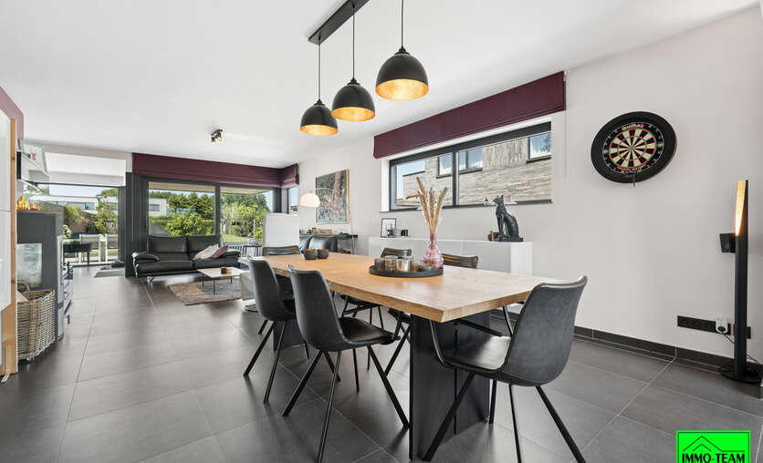 Huis - Te koop — 6