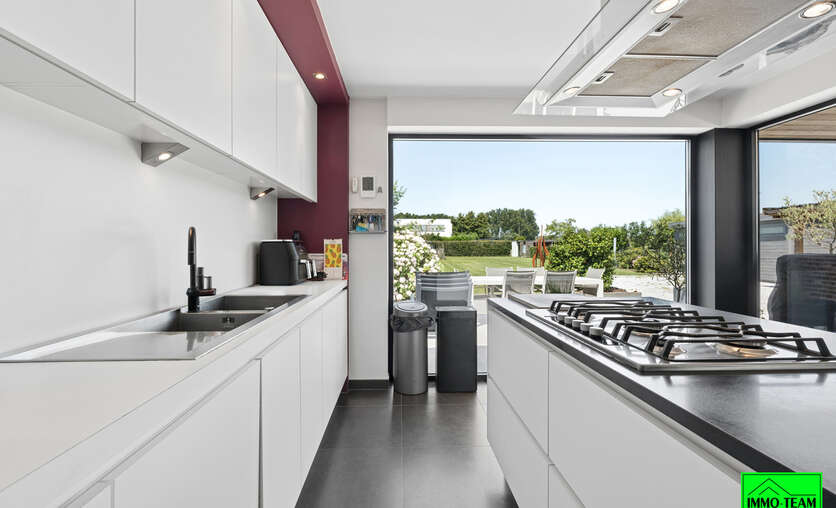 Huis - Te koop — 9