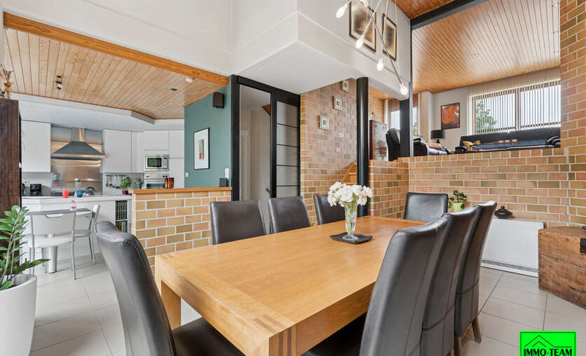 Huis - Te koop — 8