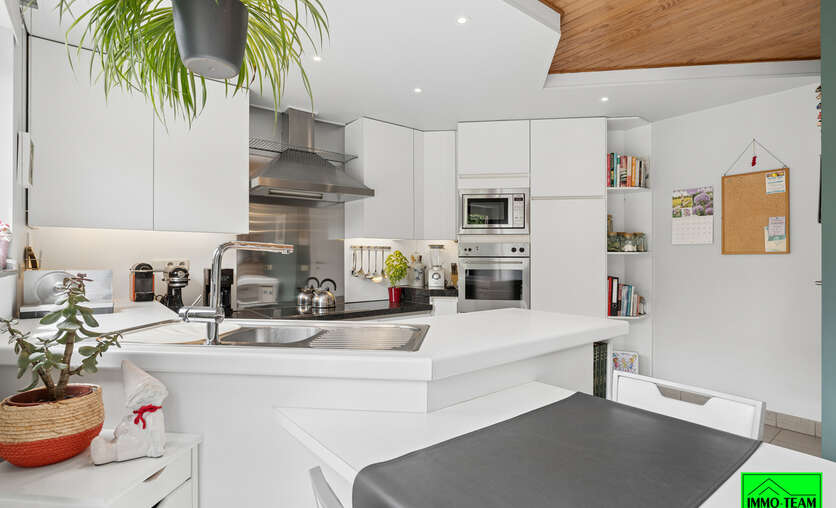 Huis - Te koop — 9