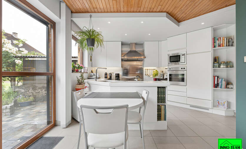 Huis - Te koop — 10