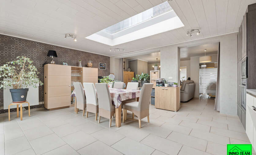 Huis - Te koop — 8