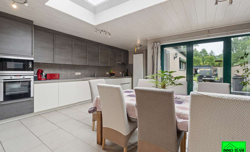 Huis - Te koop — 9