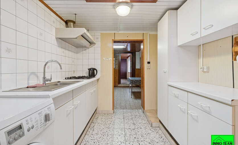 Huis - Te koop — 9