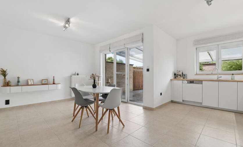 Huis - Te koop — 7