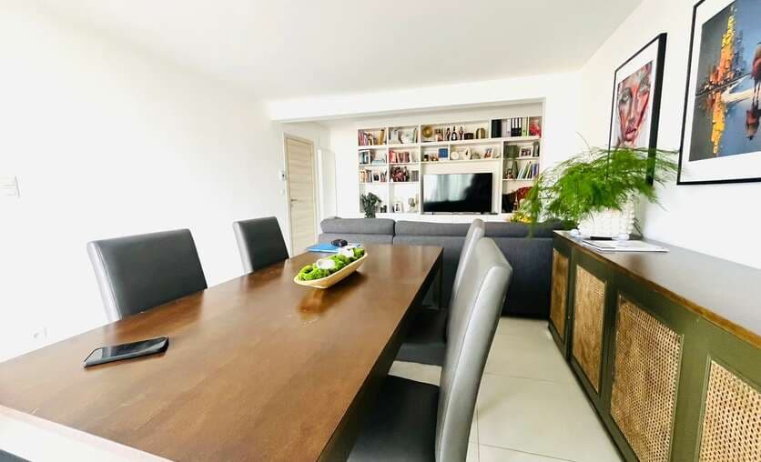Appartement - Te huur — 6