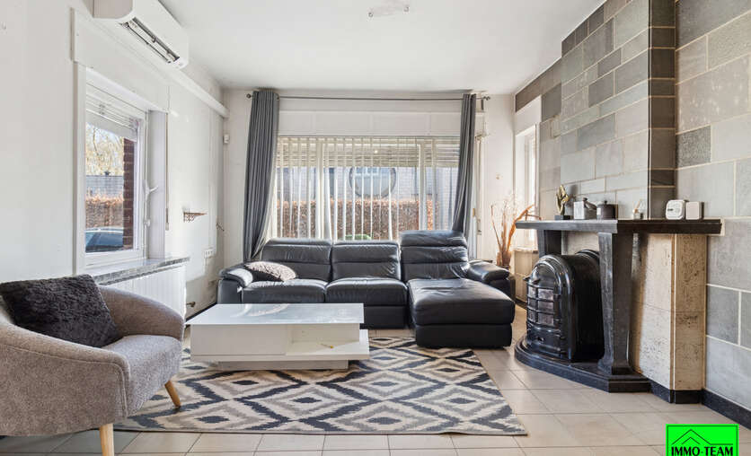 Huis - Te koop — 2