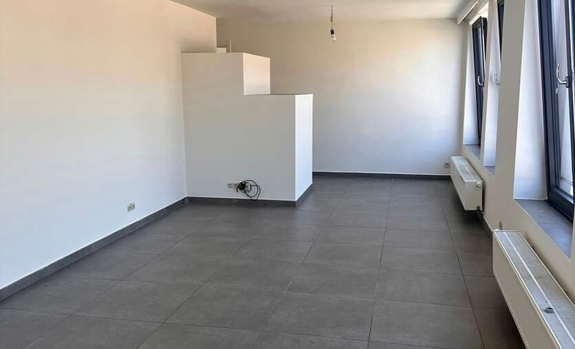Appartement - Te huur — 3