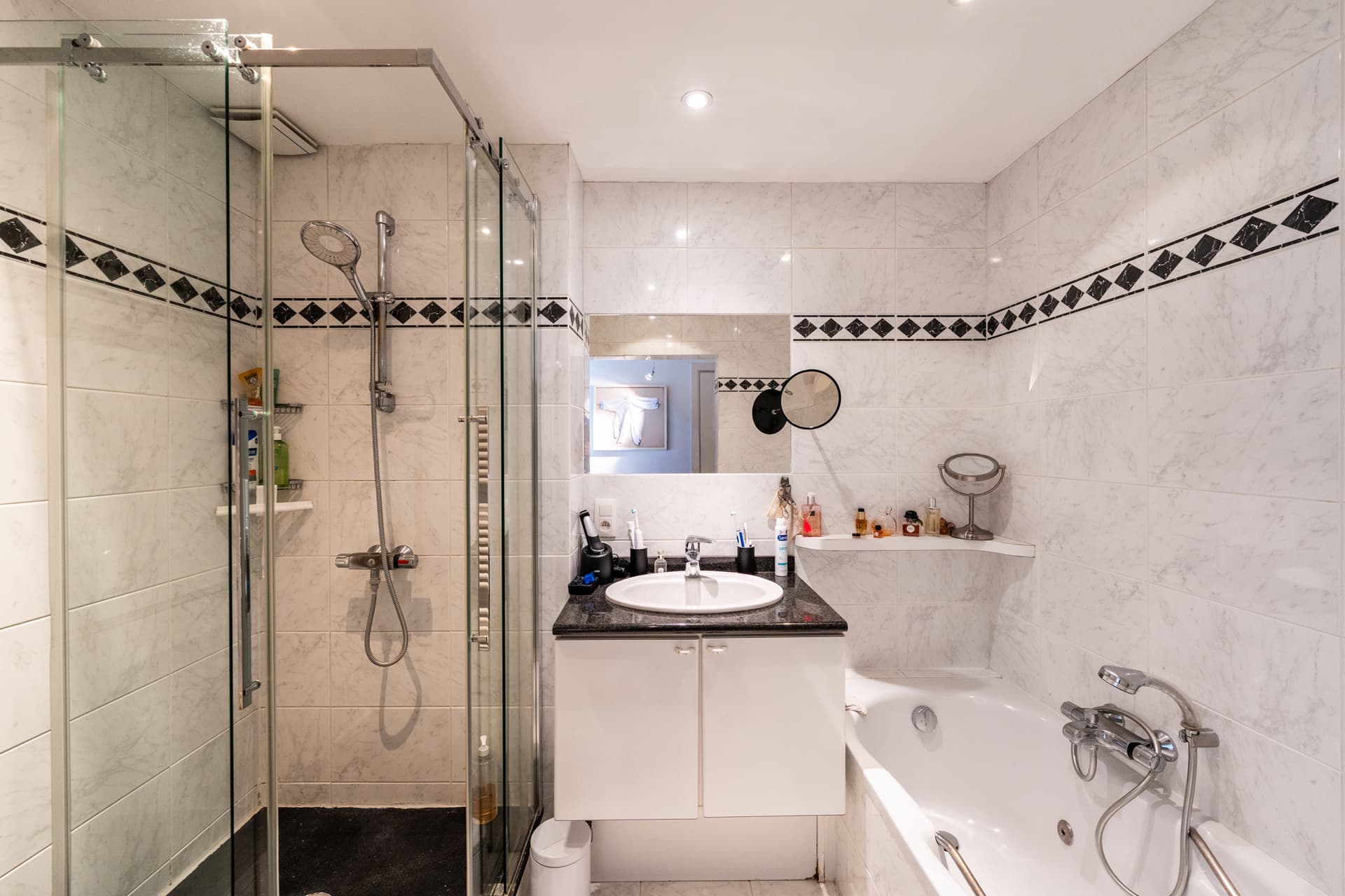 Maison 6 chambres - 1410 Waterloo - 7786938 — 8